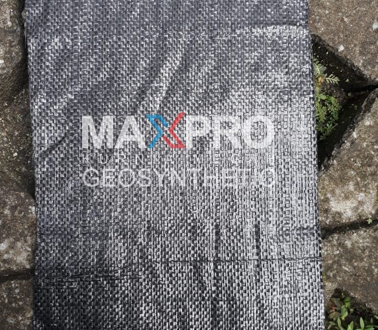 DEFINISI GEOTEXTILE WOVEN